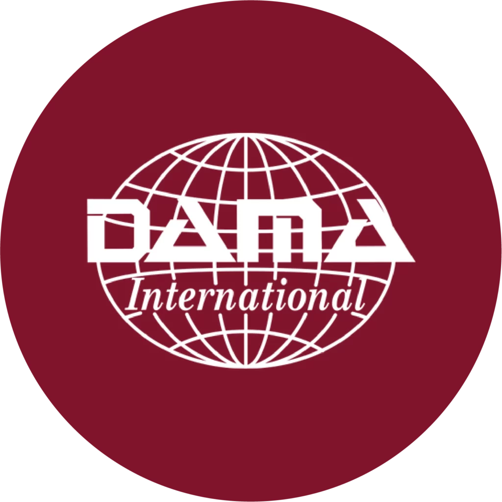 Logo de DAMA International centrado sobre el fondo rojo corporativo característico de WATA Factory.